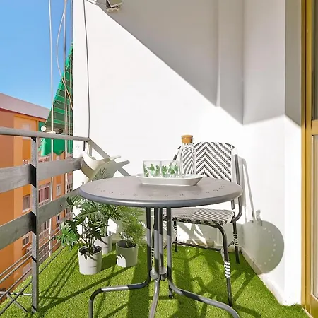 Appartement C24 Fantastic 4 Bedroom With Terrace